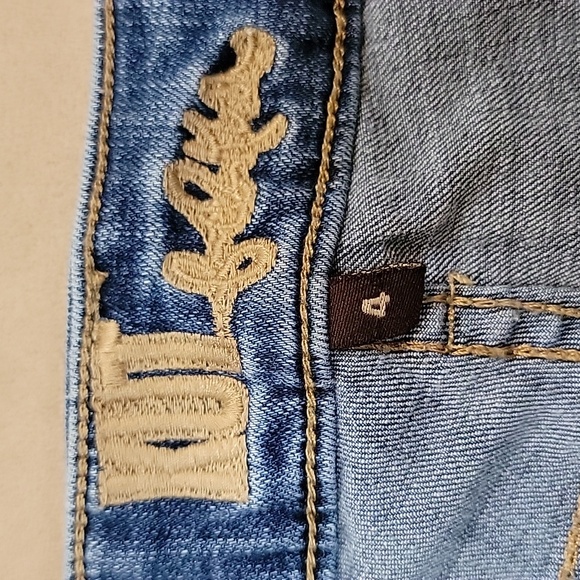 Kut from the Kloth Distressed BARDOT Crop Skinny Boyfriend Jeans Size 4 EUC - Picture 5 of 16